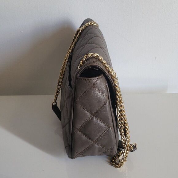 Tory Burch Quilted Shoulder Bag in Brown with Gold Chain - Picture 3 of 13